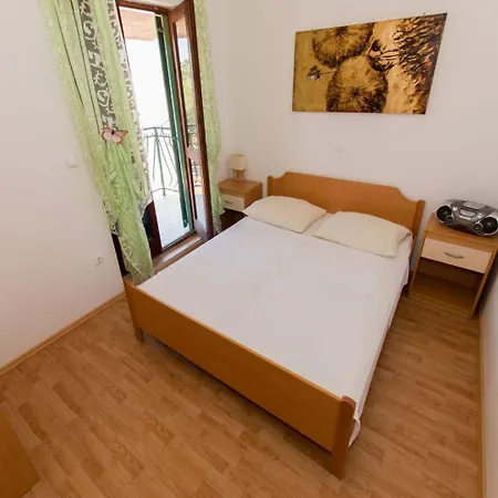Srzi 1 - 200 M From Sea Apartment