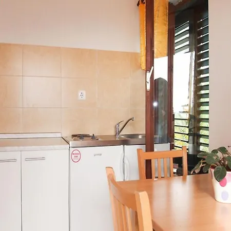 Srzi 1 * Makarska