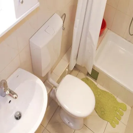 Apartment Srzi 1 - 200 M From Sea *