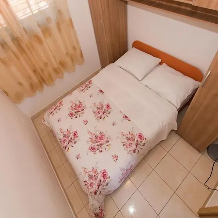 Srzi 1 * Makarska